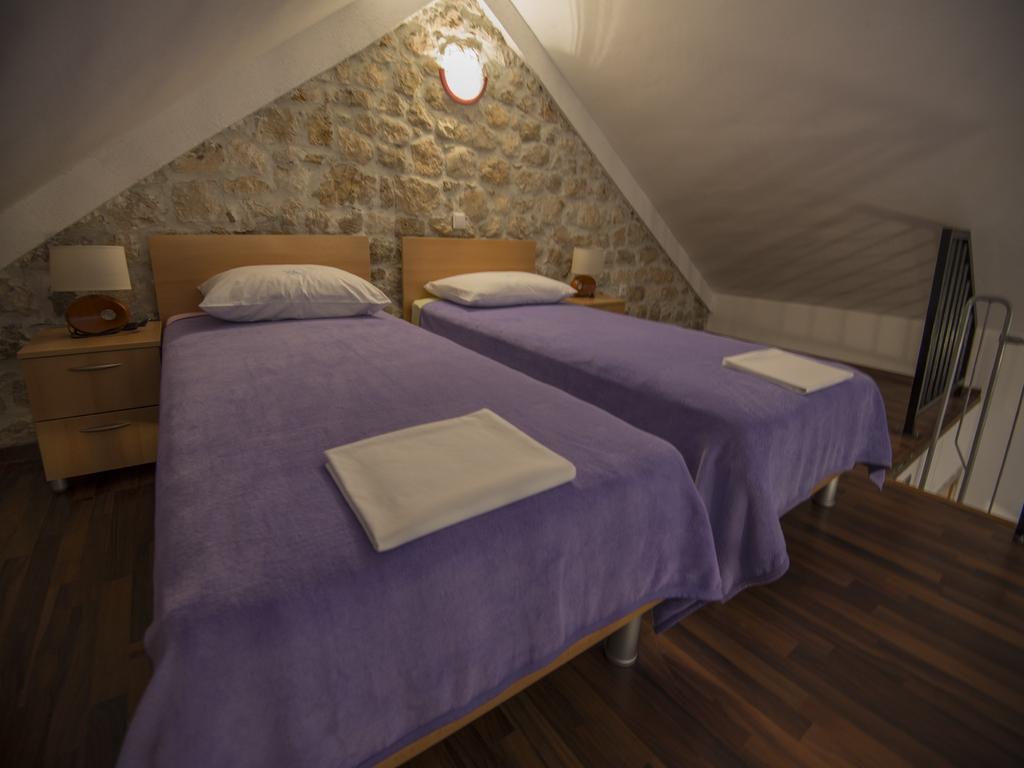 Apartments Punta Стариград-Пакленица Екстериор снимка