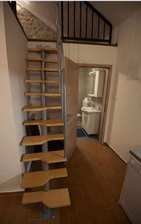 Apartments Punta Стариград-Пакленица Екстериор снимка