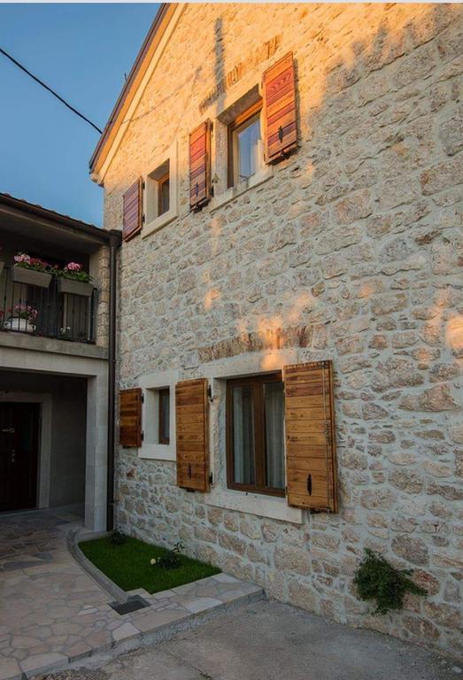 Apartments Punta Стариград-Пакленица Екстериор снимка